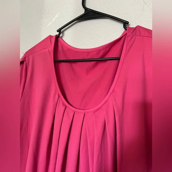Women's Pink Top - Picture 3 of 5